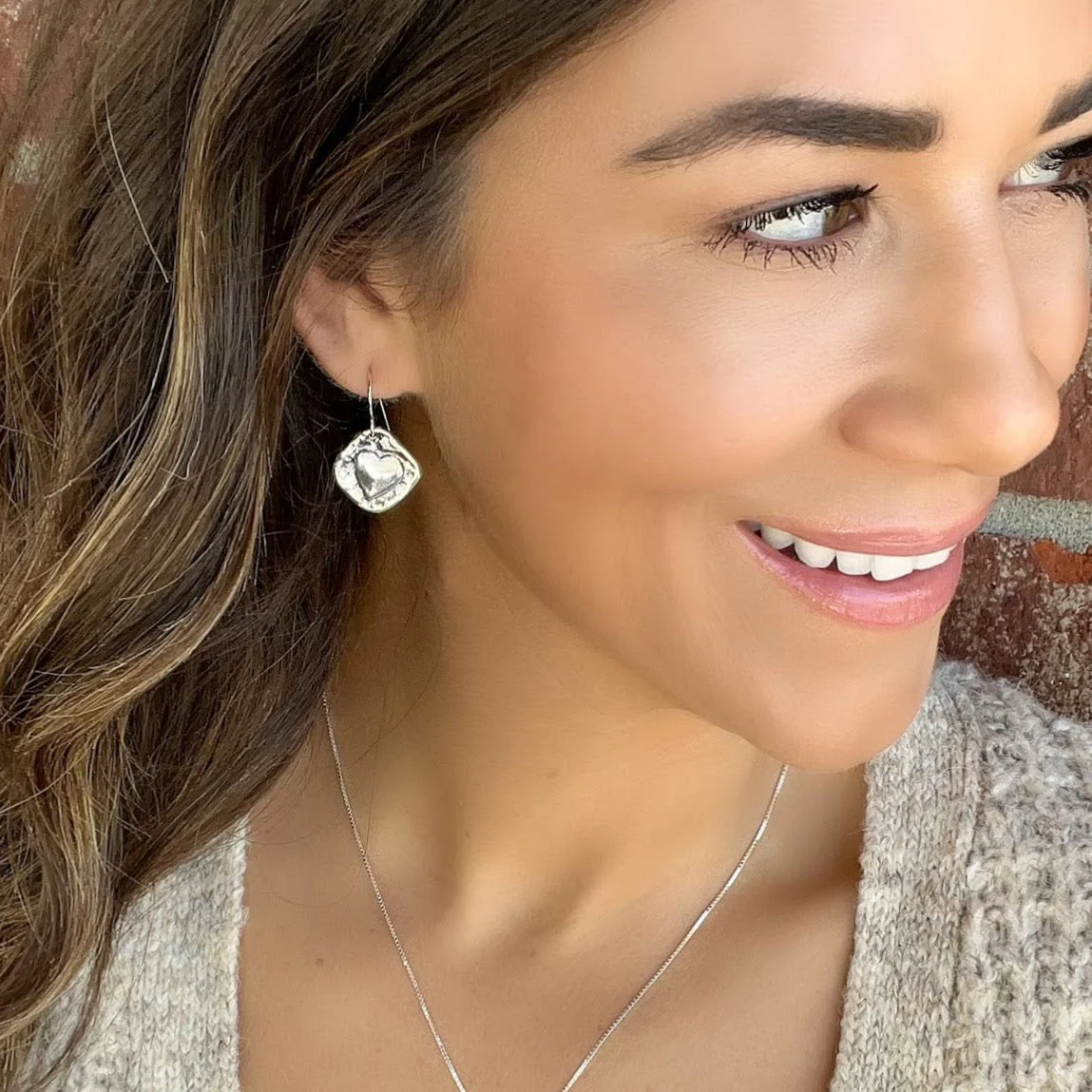 Be Loved Earrings - Image 2