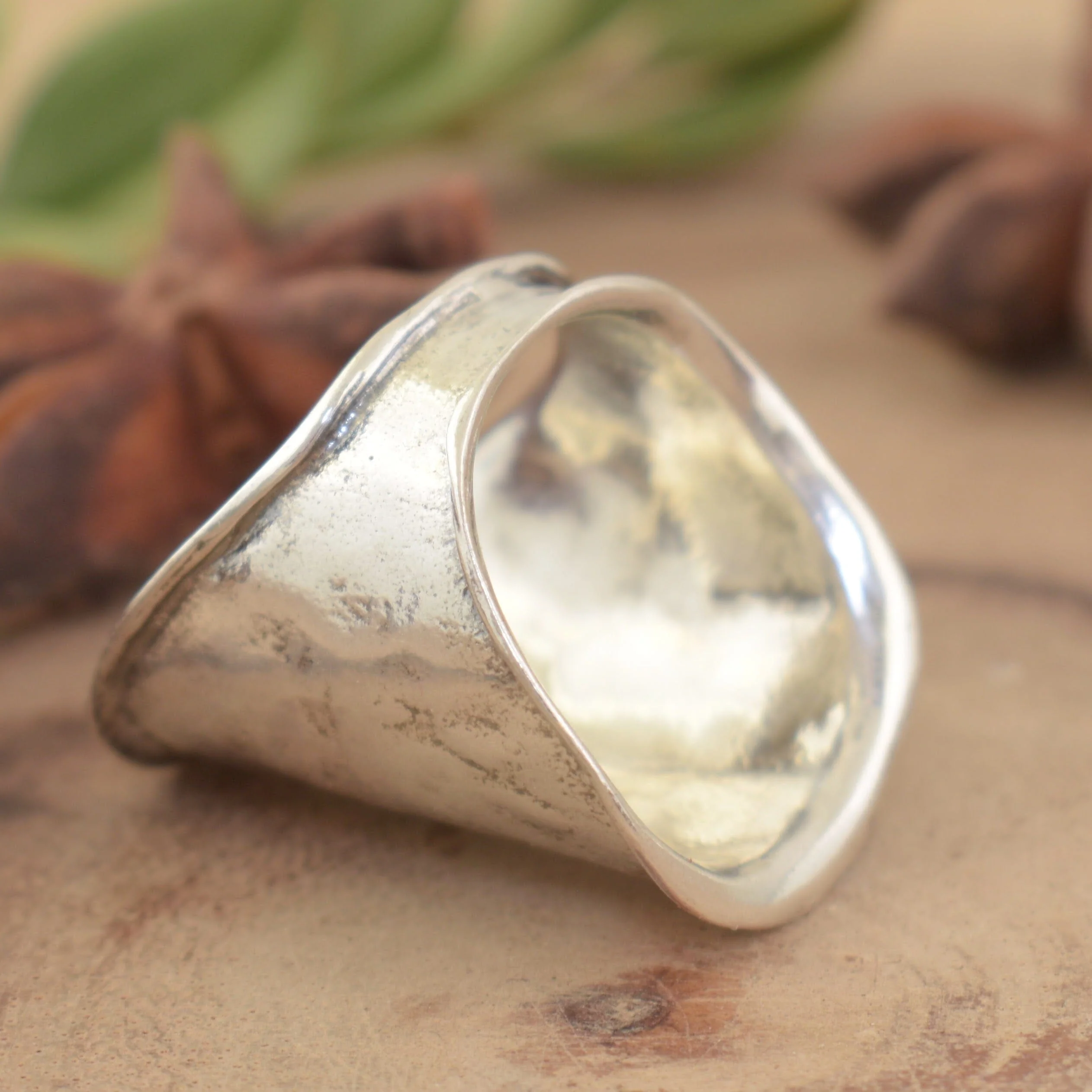 Big and Bold Ring - Image 5