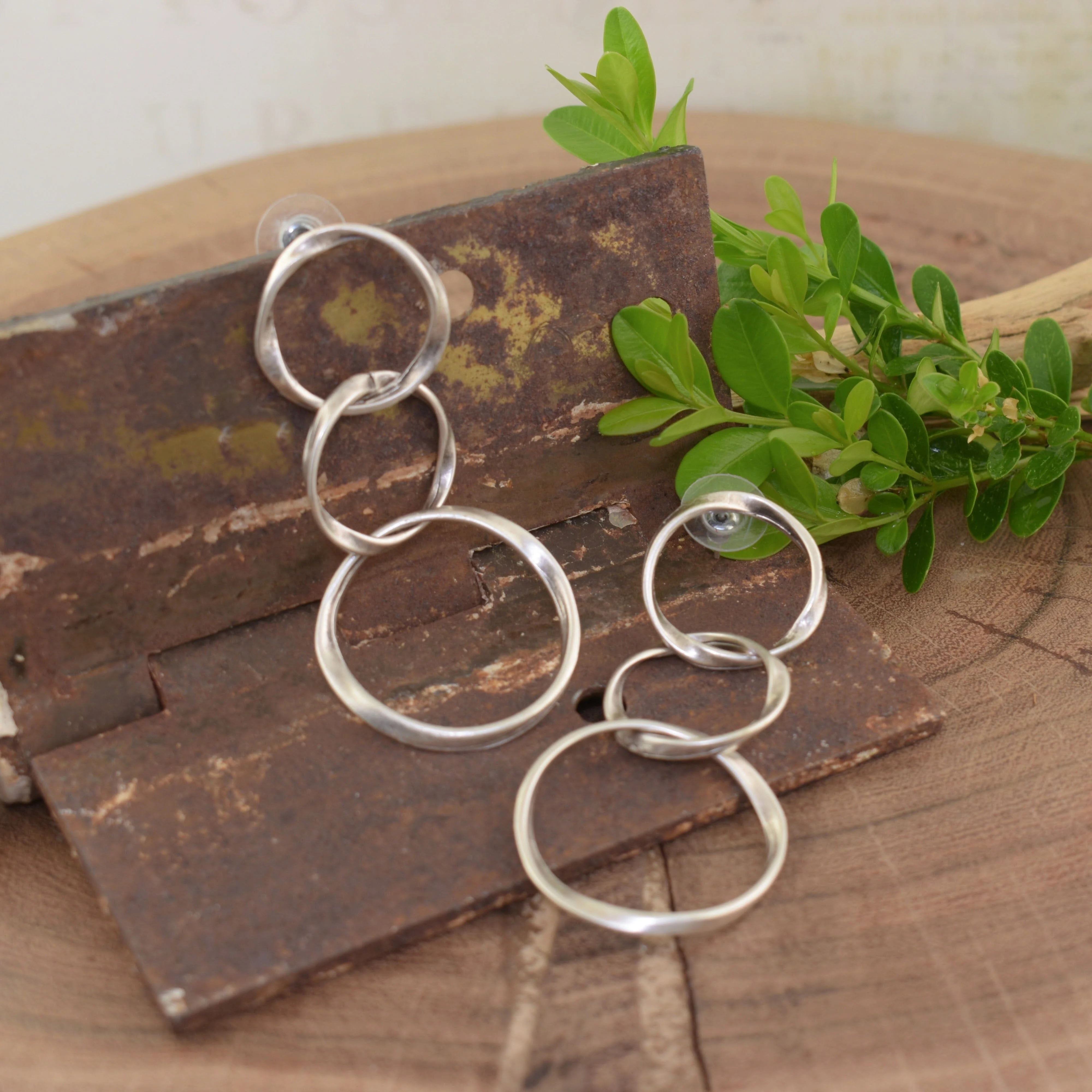 Chain Reaction Earrings - Image 3