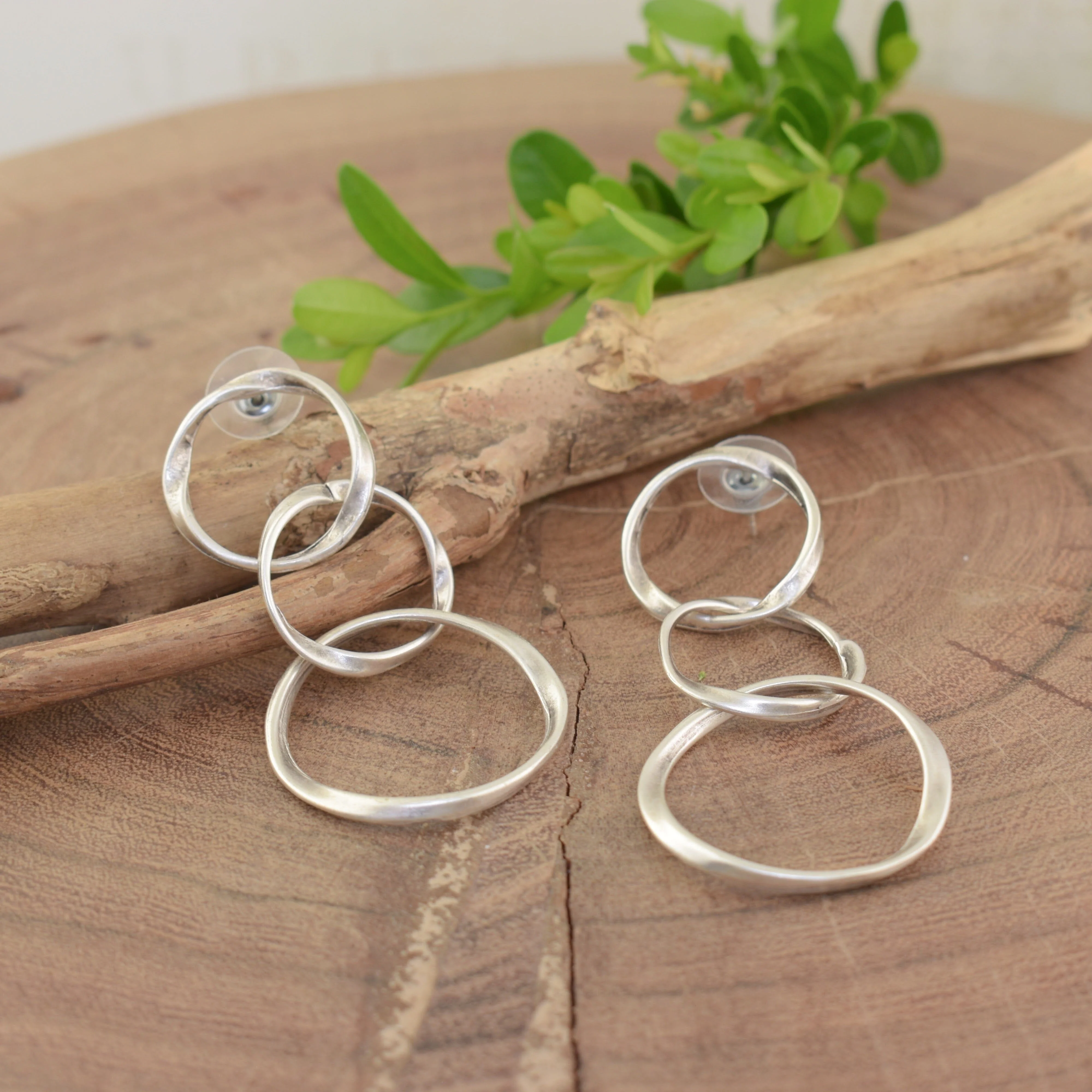Chain Reaction Earrings - Image 5