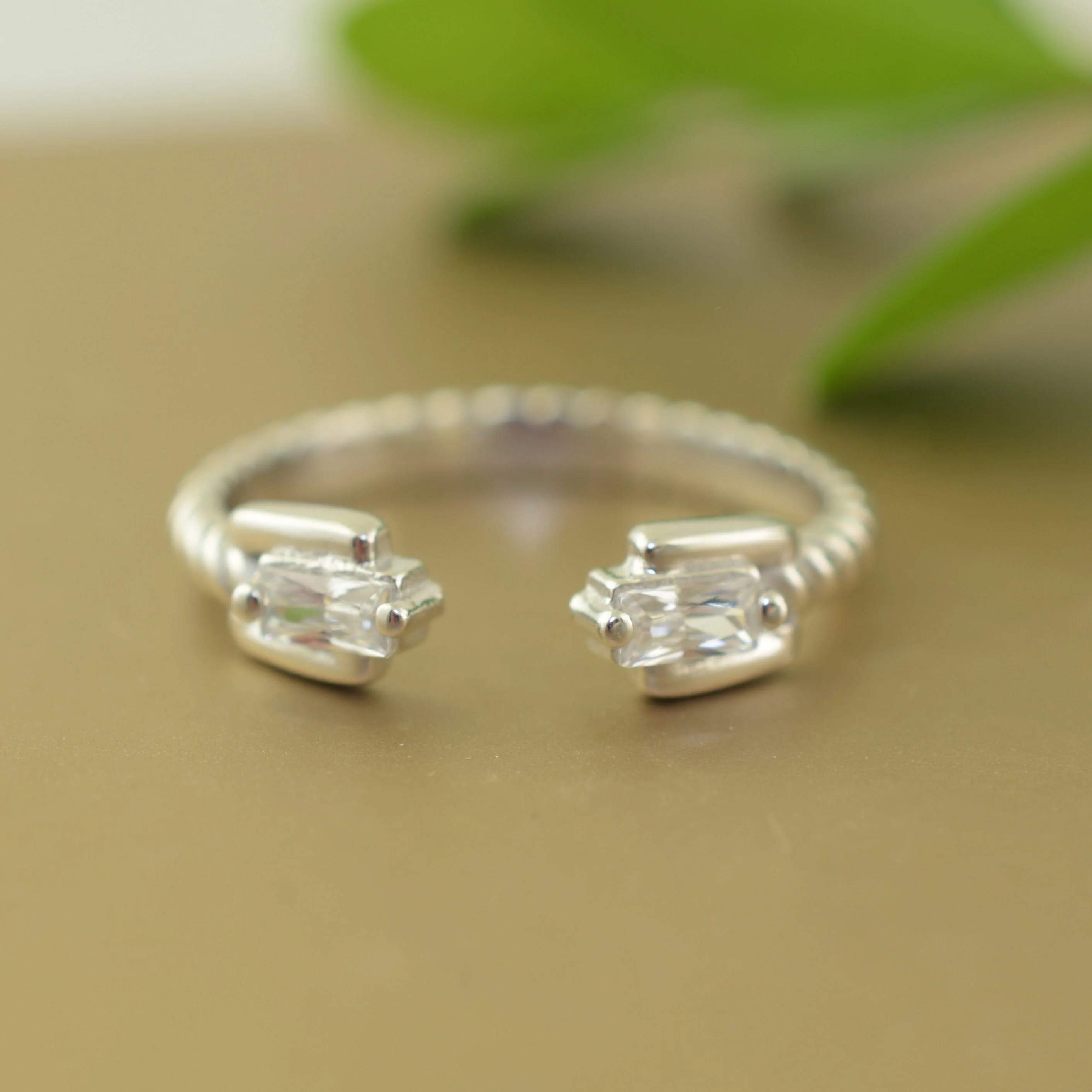 Chic Shine Ring (Adjustable Size)