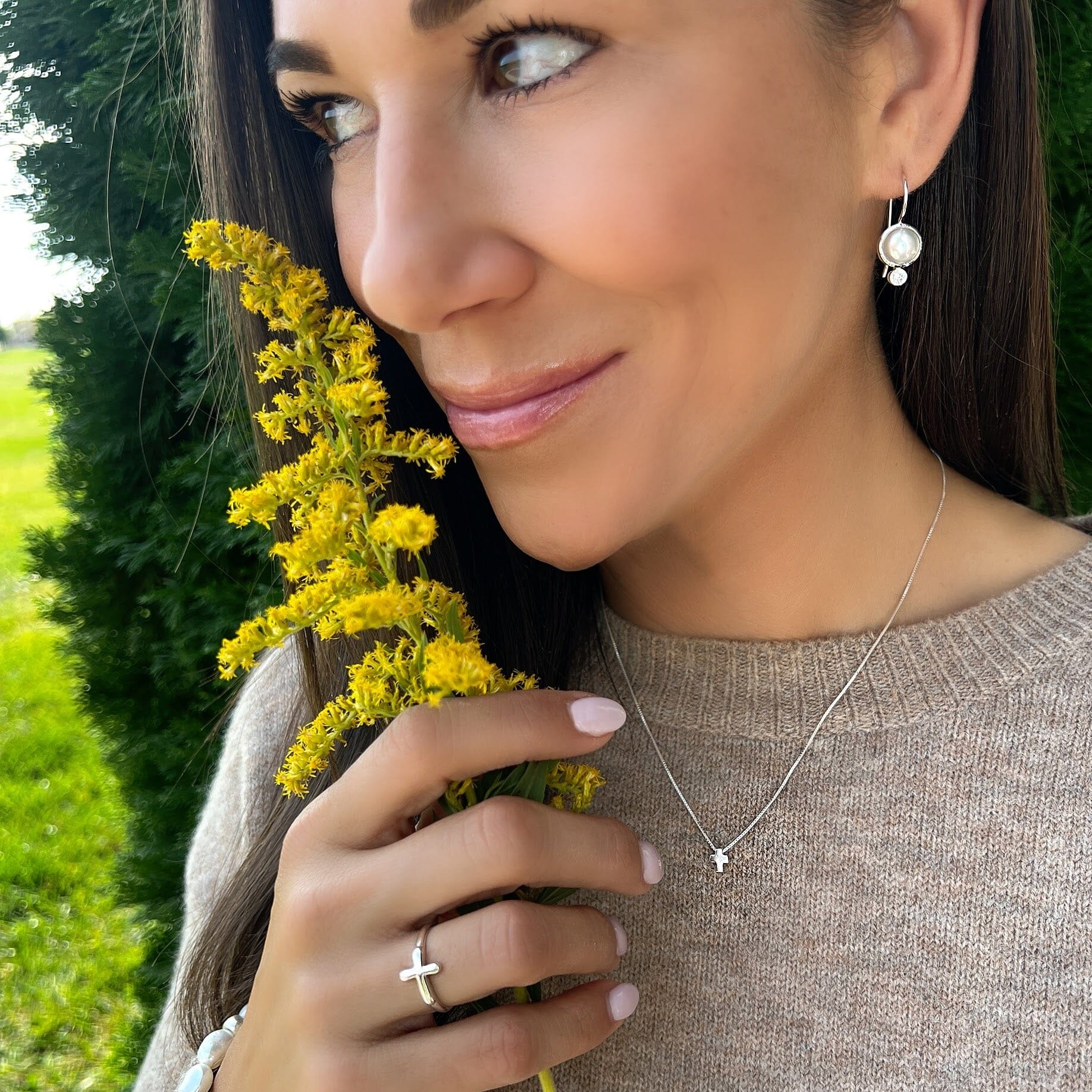 Drop the Hint Earrings - Image 4