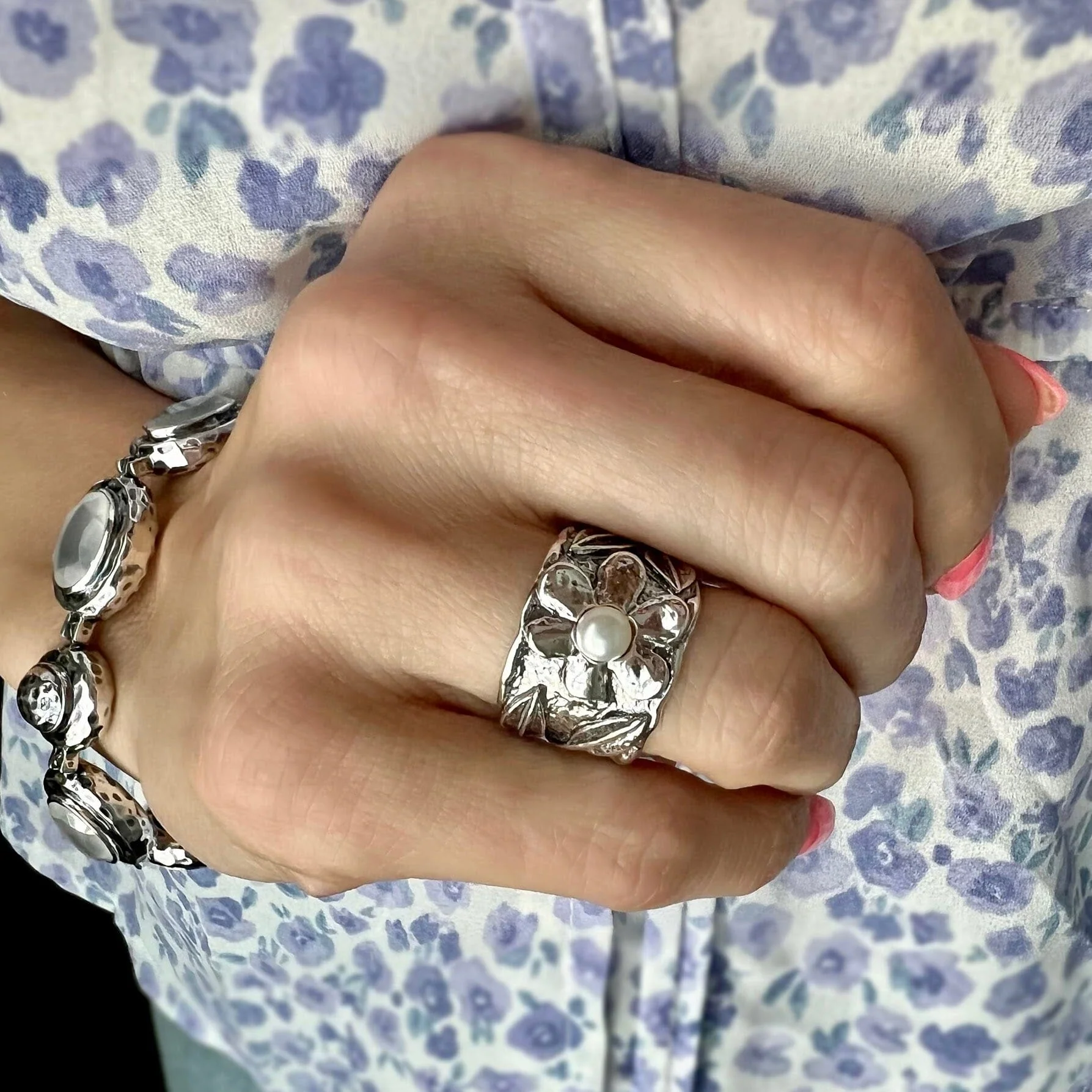 Forget Me Not Ring - Image 2
