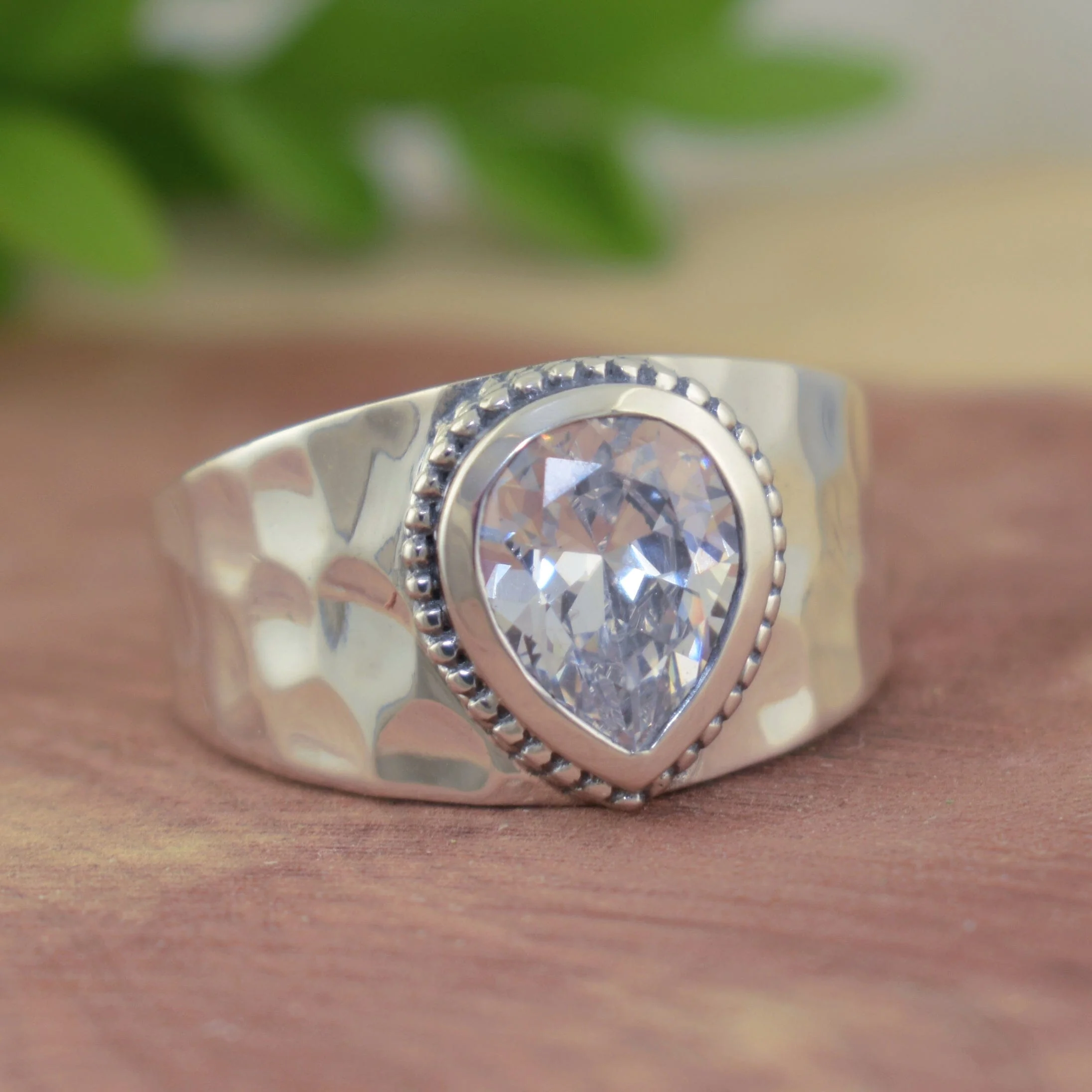 Glam Drop Ring