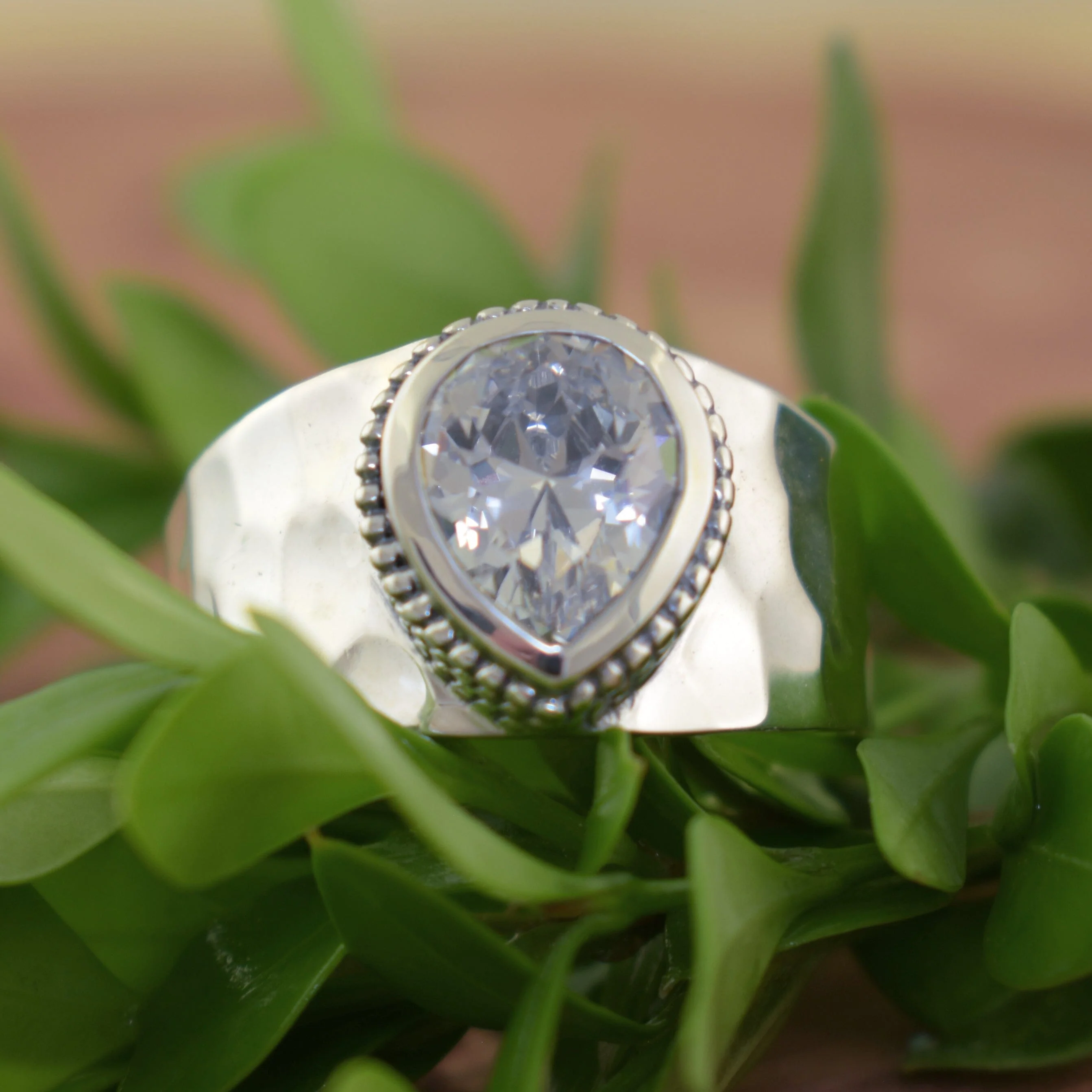 Glam Drop Ring - Image 4