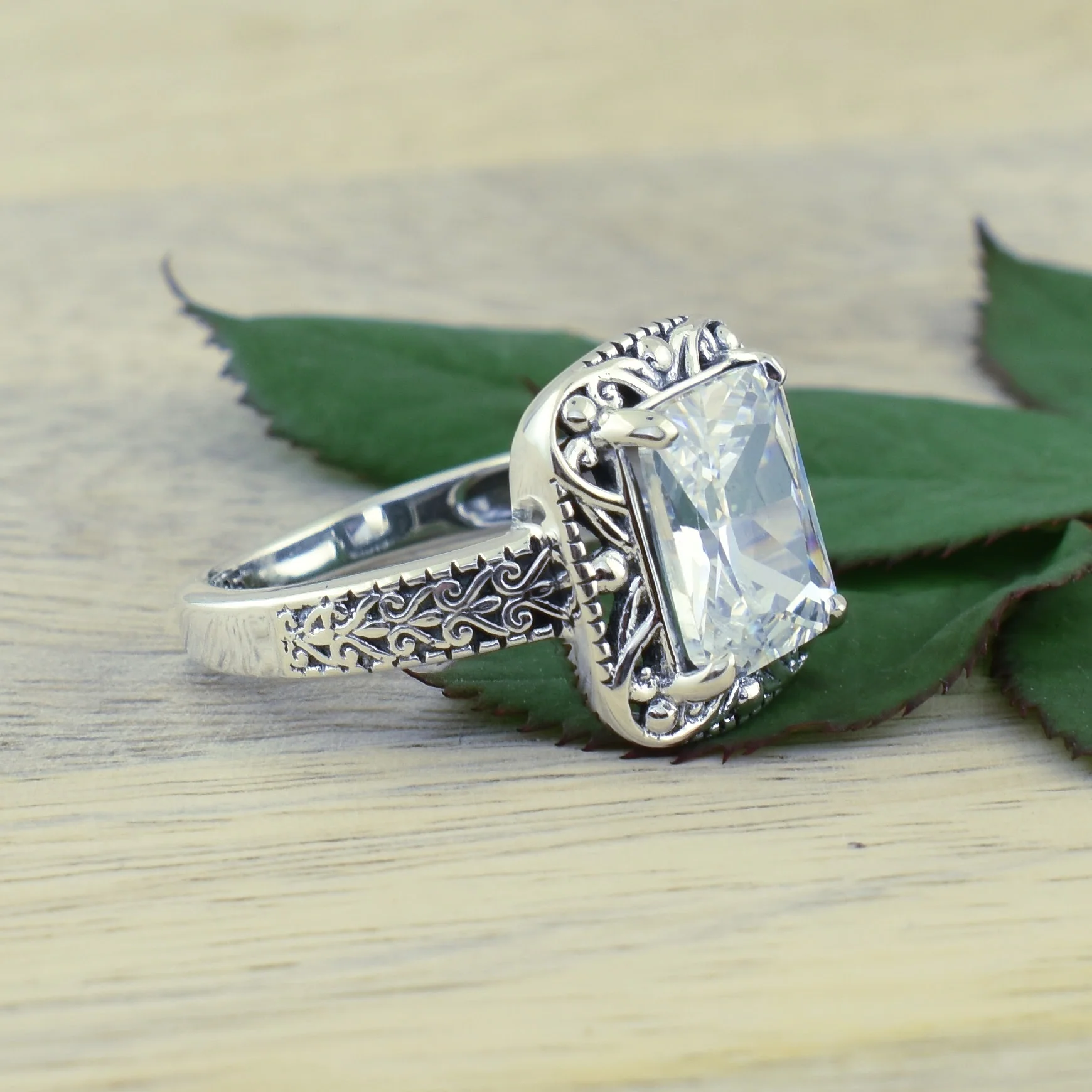 High Class Drama Ring - Image 6