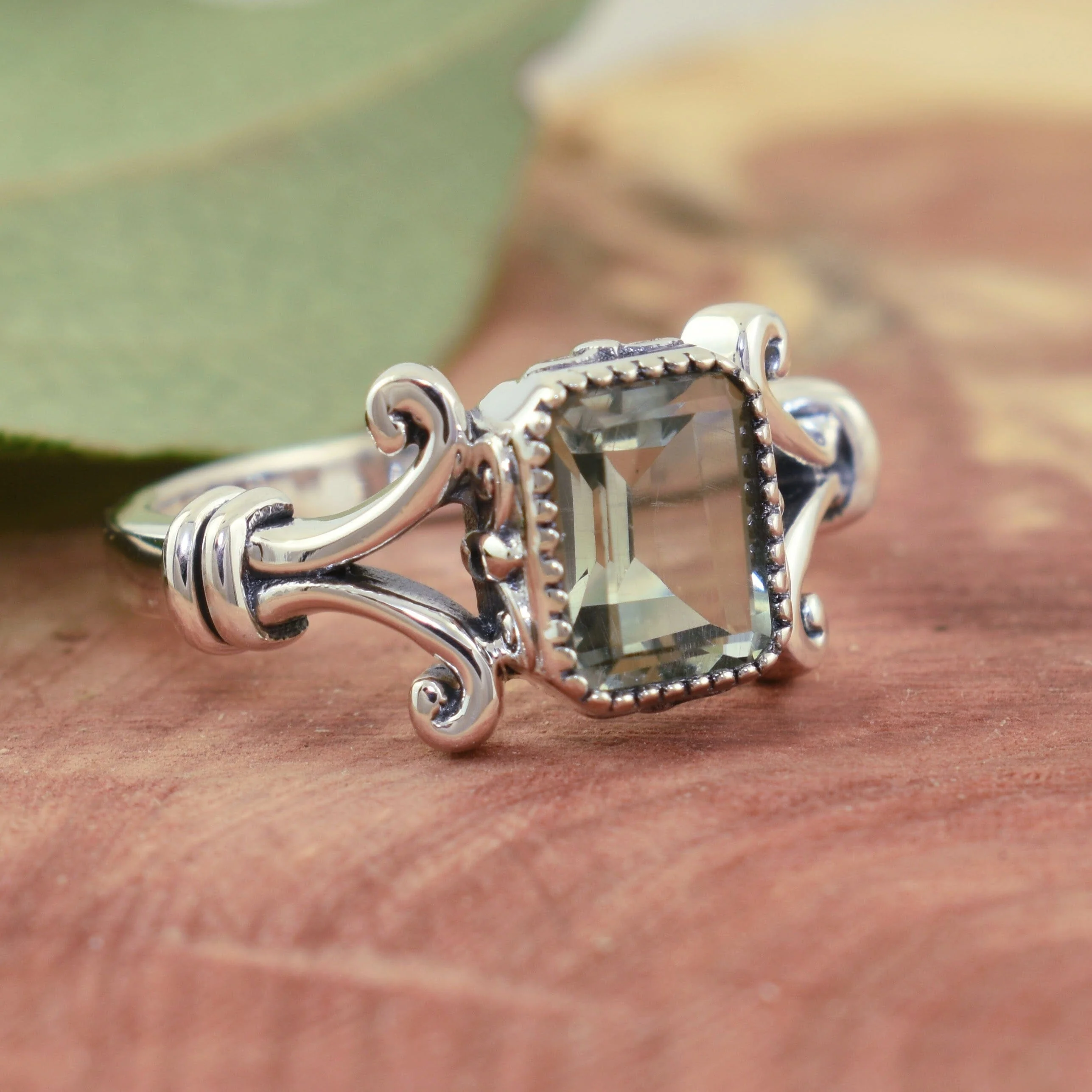 Laurel Mist Ring