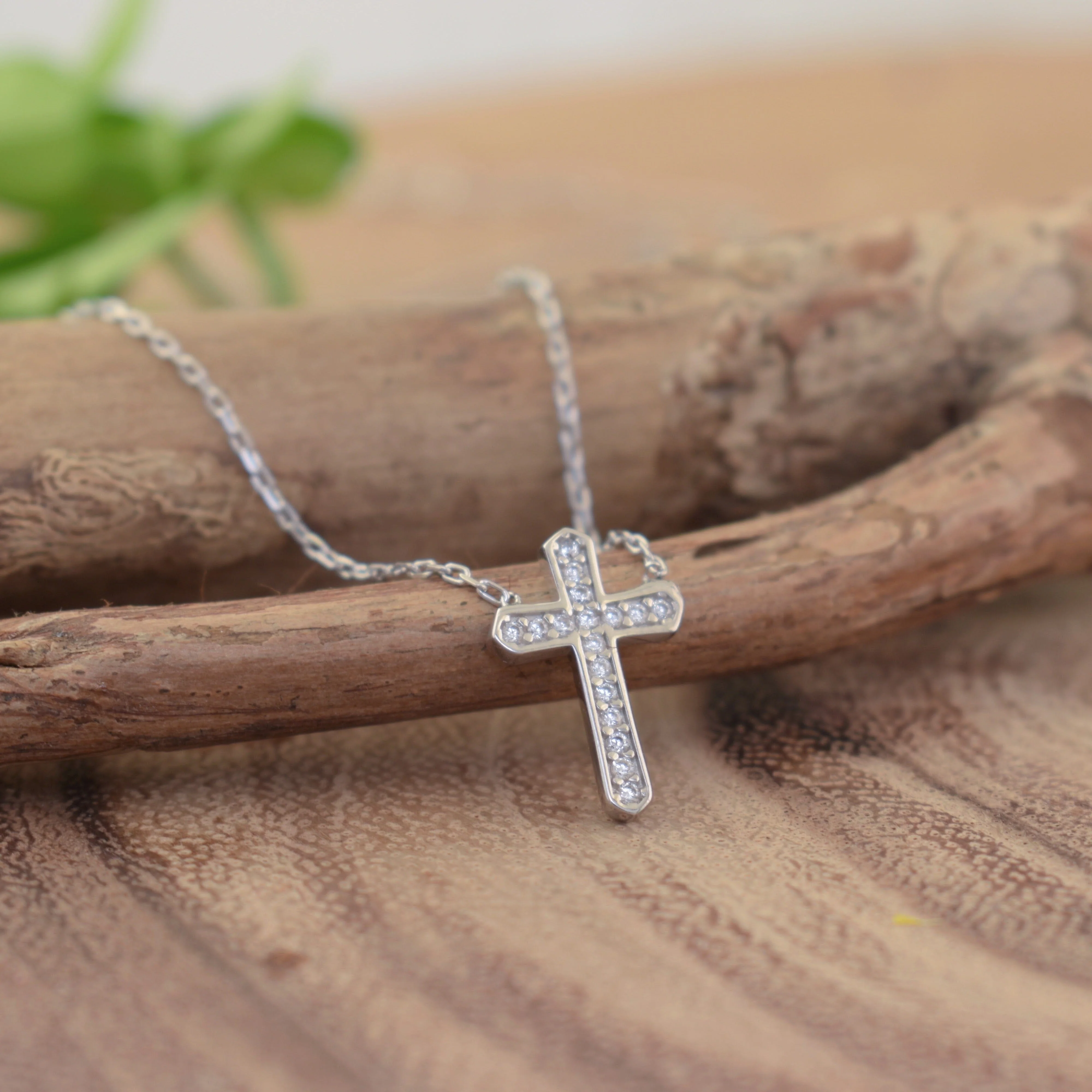Light of Faith Necklace - Image 4