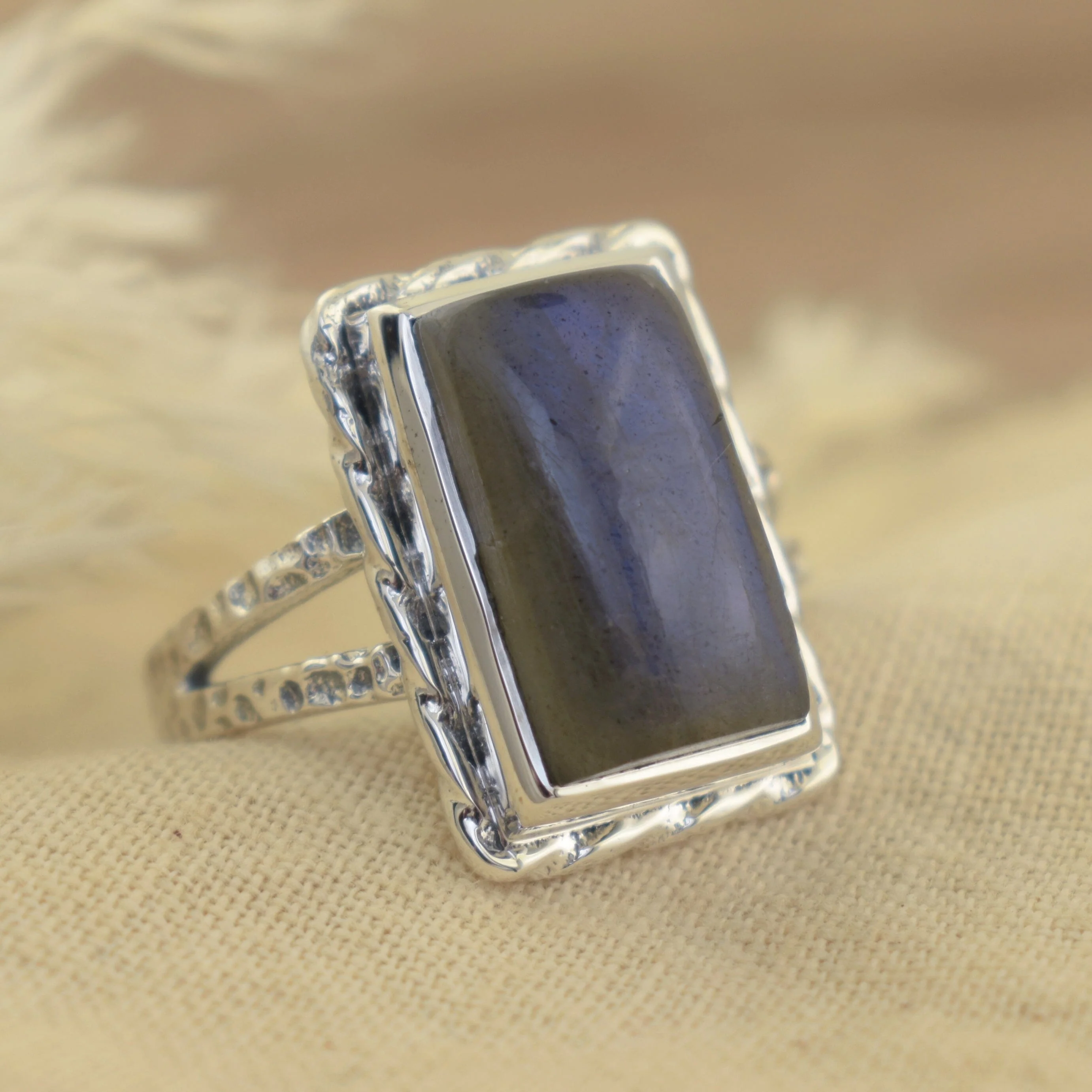 London Fog Ring - Image 3