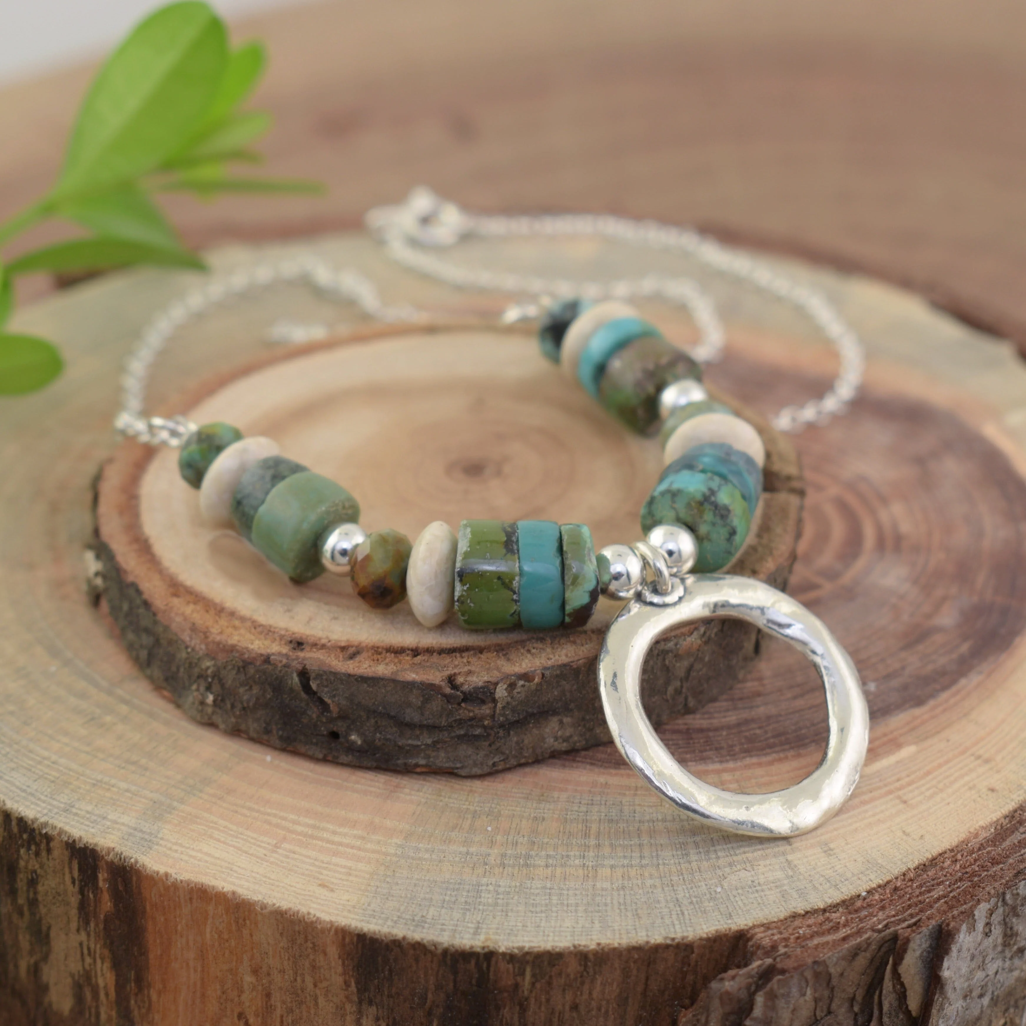 Mesa Loop Necklace