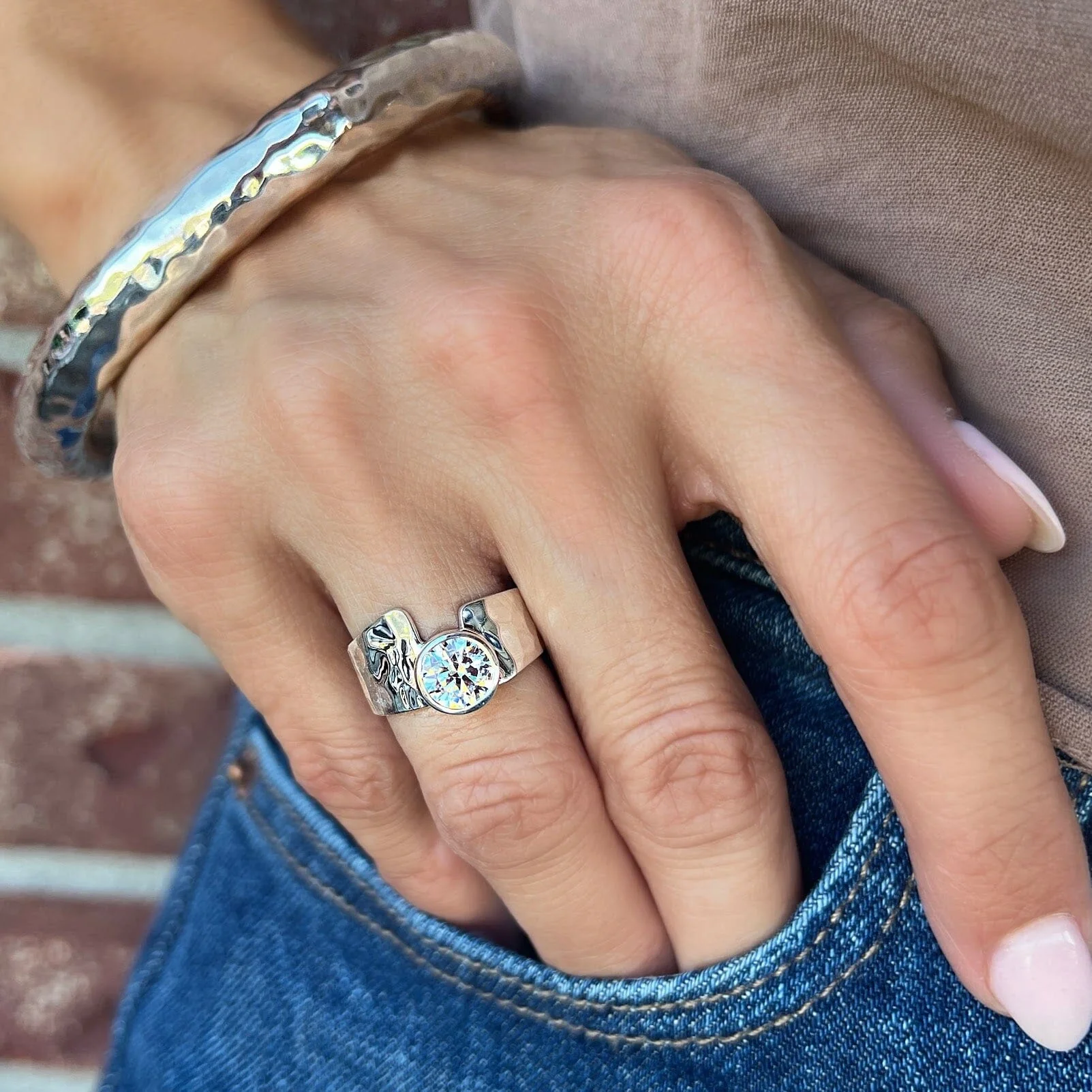 Modern Posh Ring - Image 2