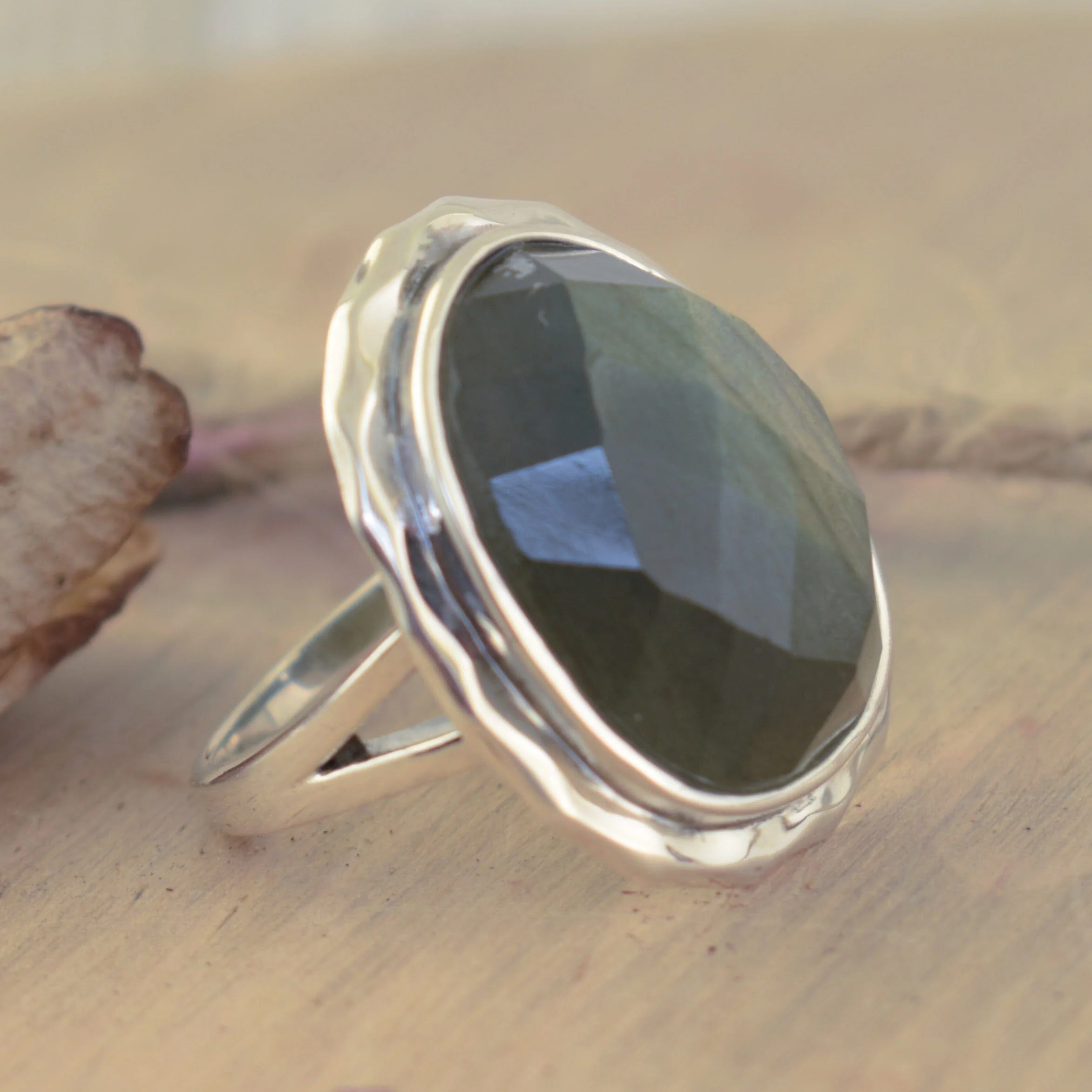 Mood Swing Ring - Image 3