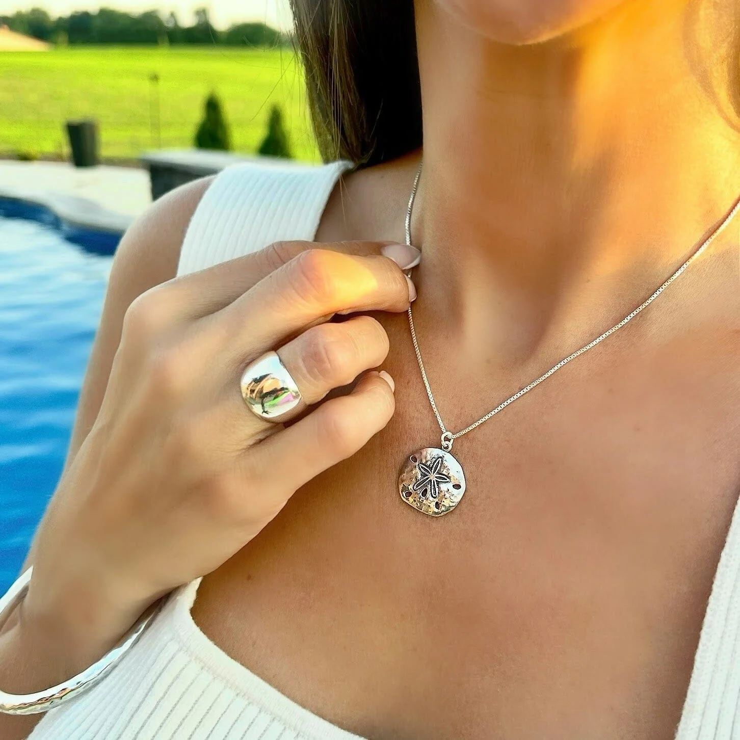 Sand Dollar Summer Necklace - Image 2