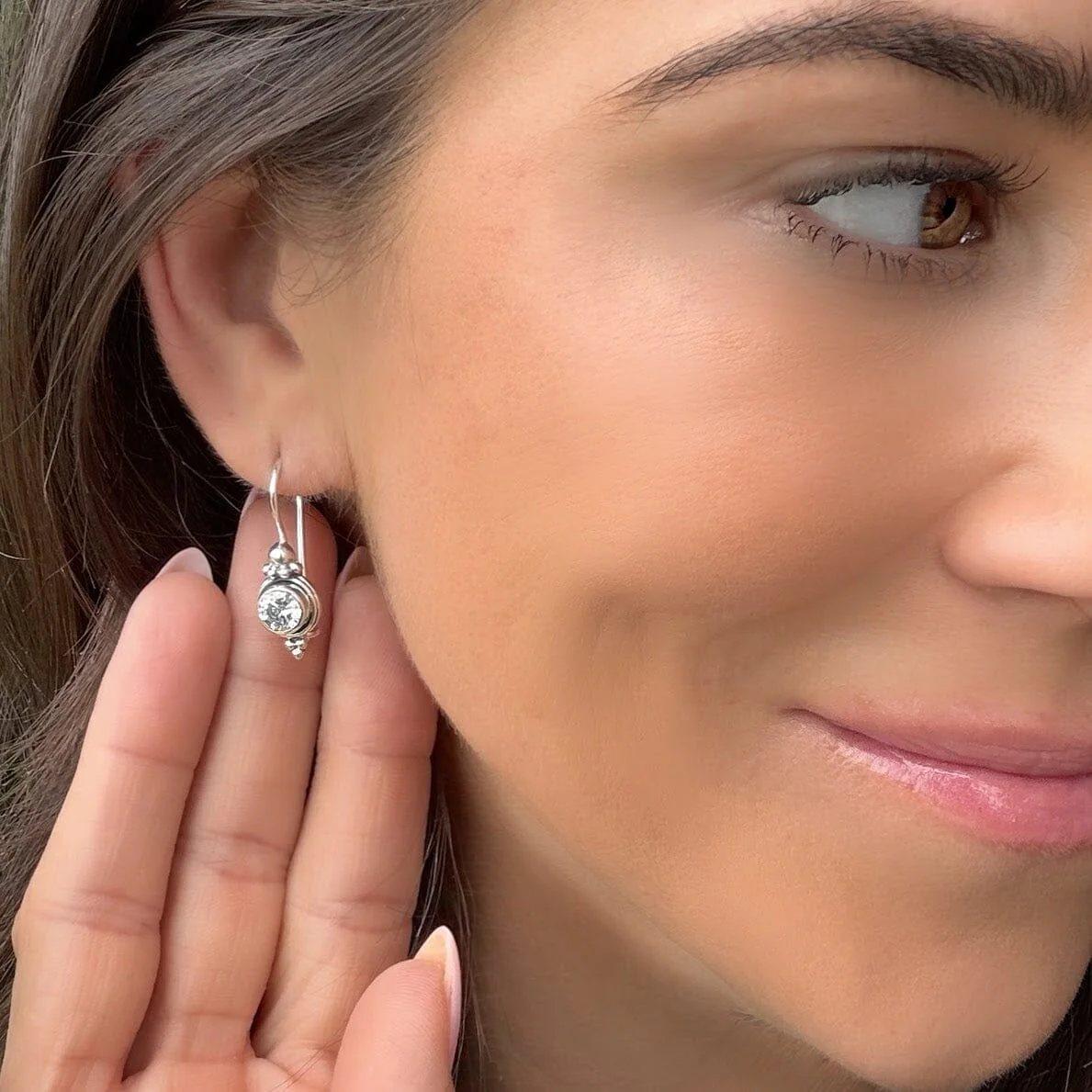 She Shines Earrings - Image 2