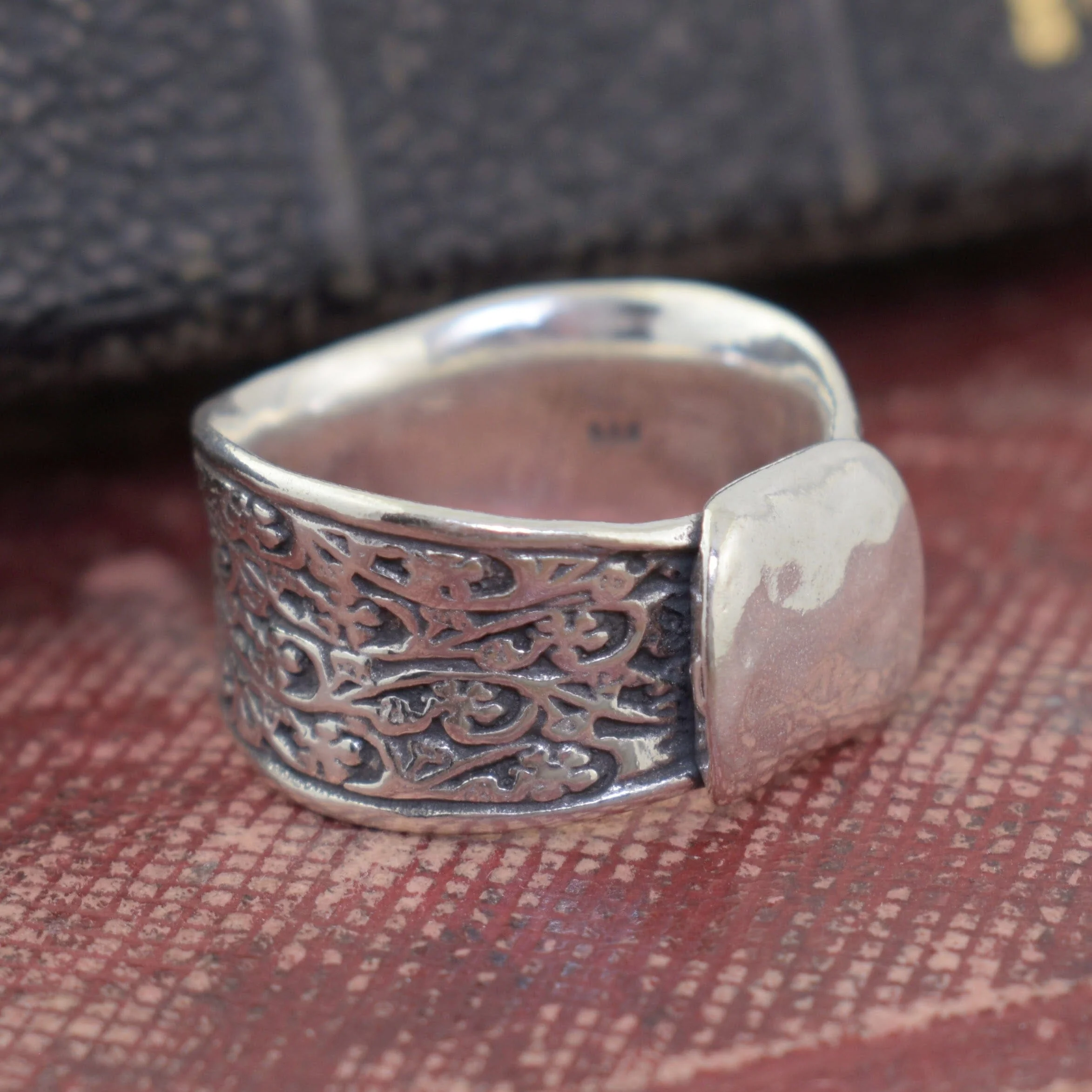 Smooth and Sassy Ring - Image 3