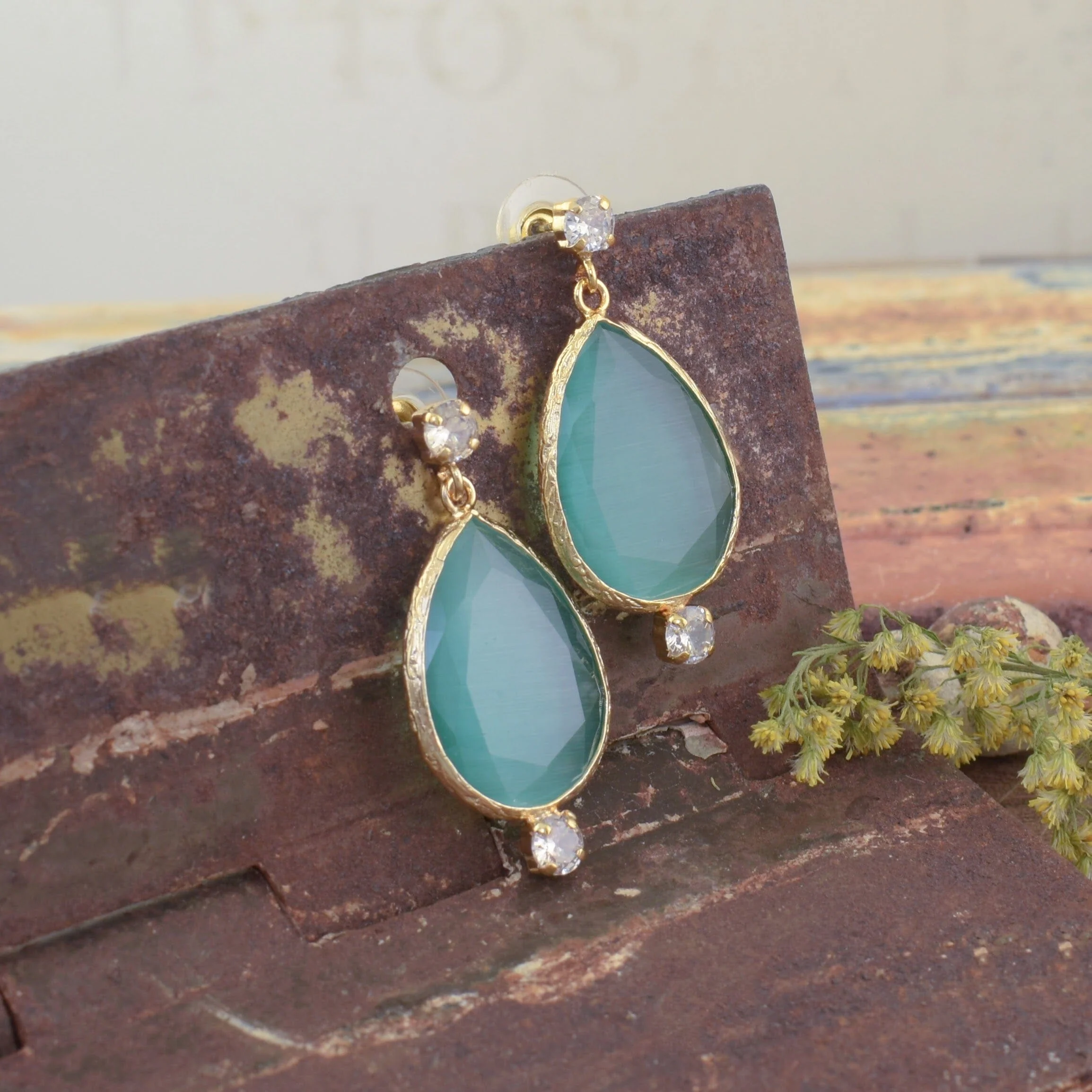 Sunkissed Bay Earrings - Image 3