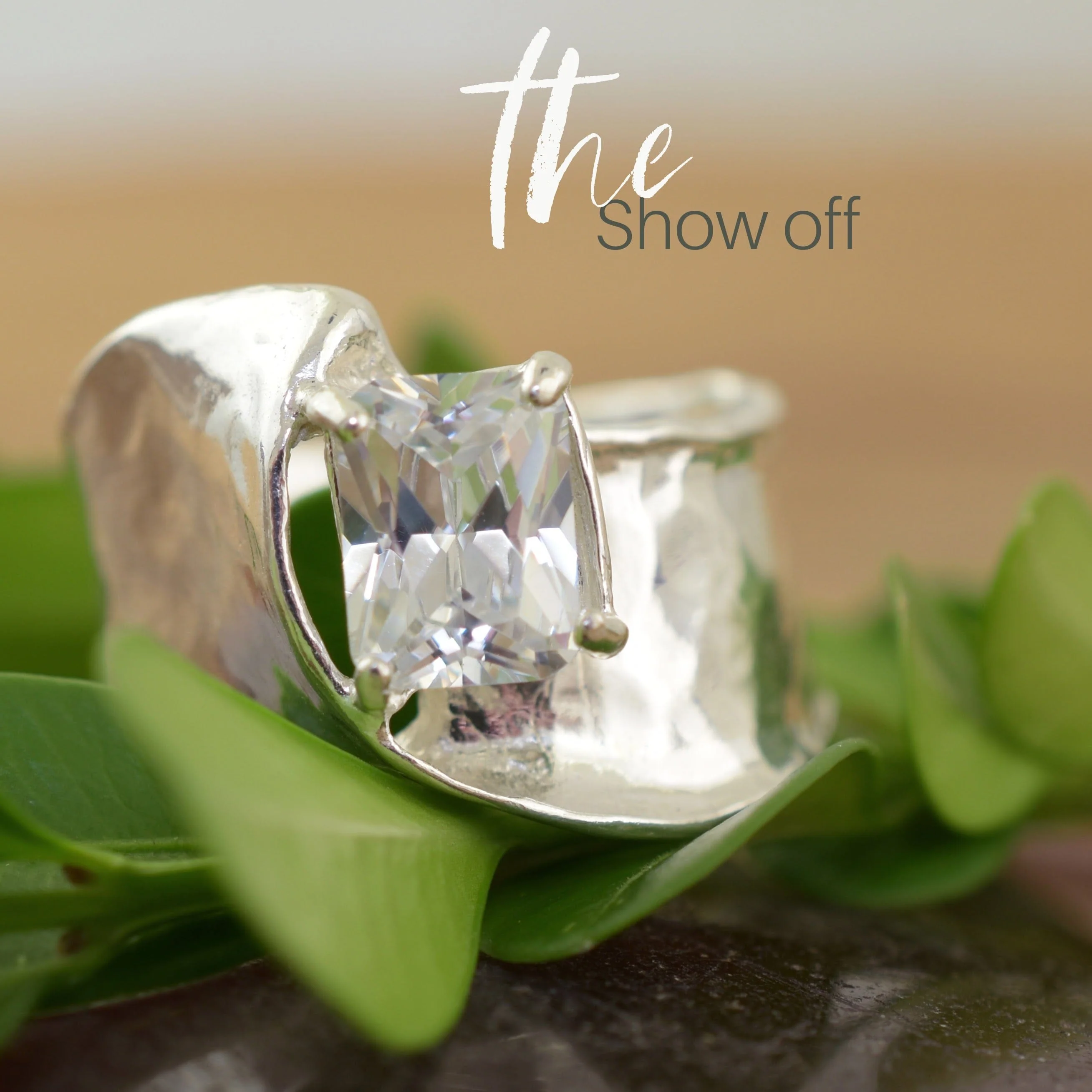 The Show-Off Ring - Image 7