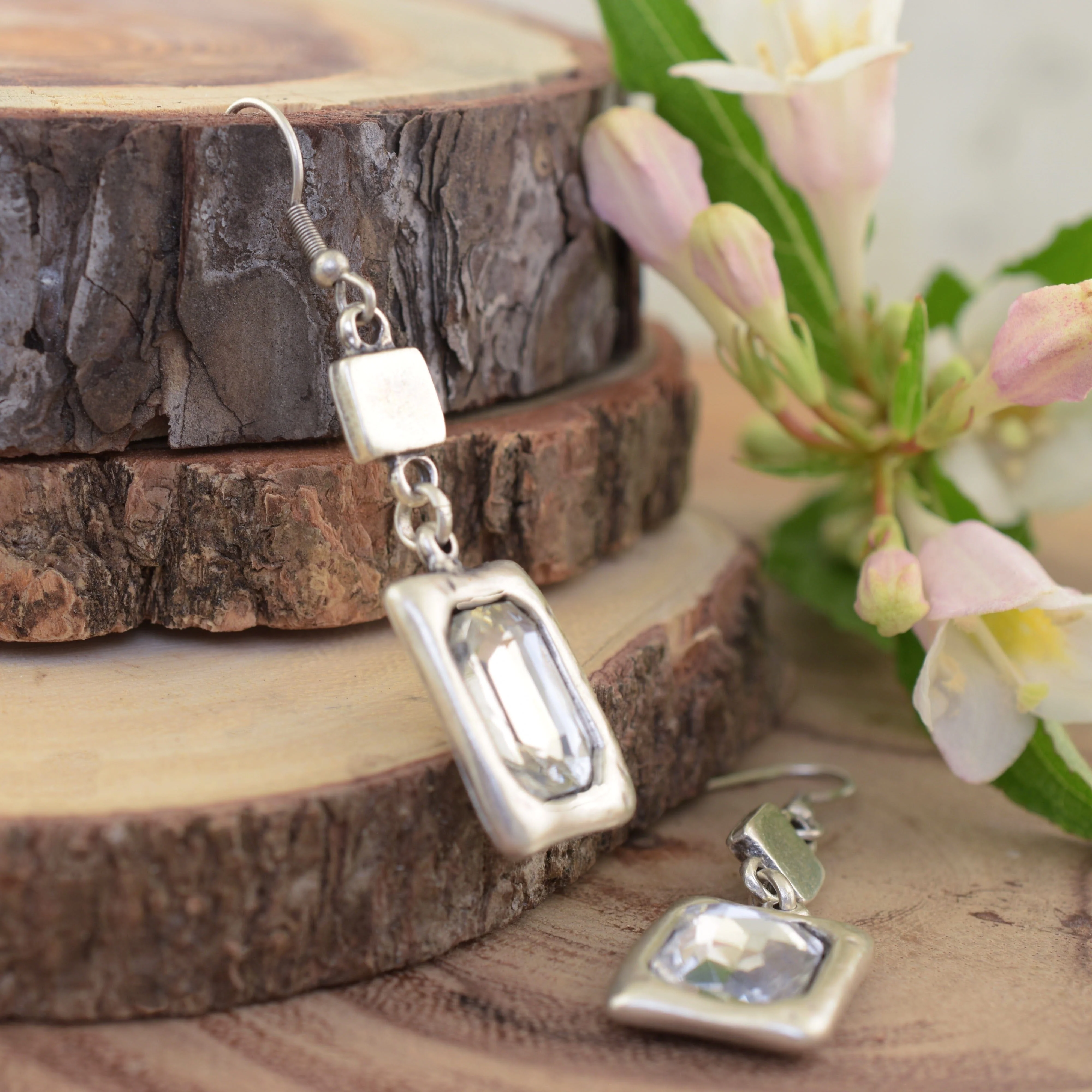 Timeless Frame Earrings - Image 3