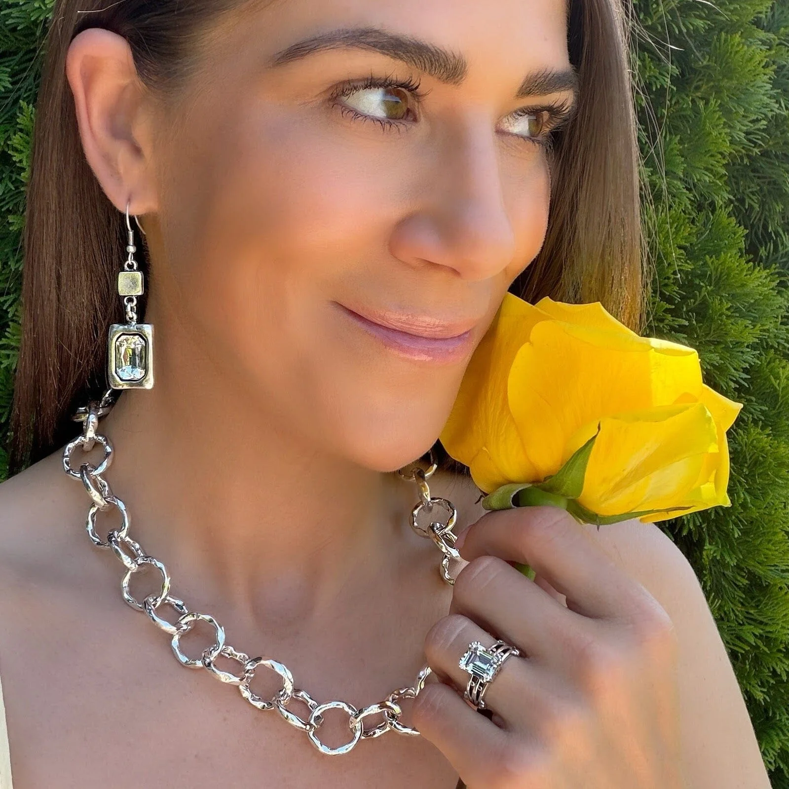 Timeless Frame Earrings - Image 4