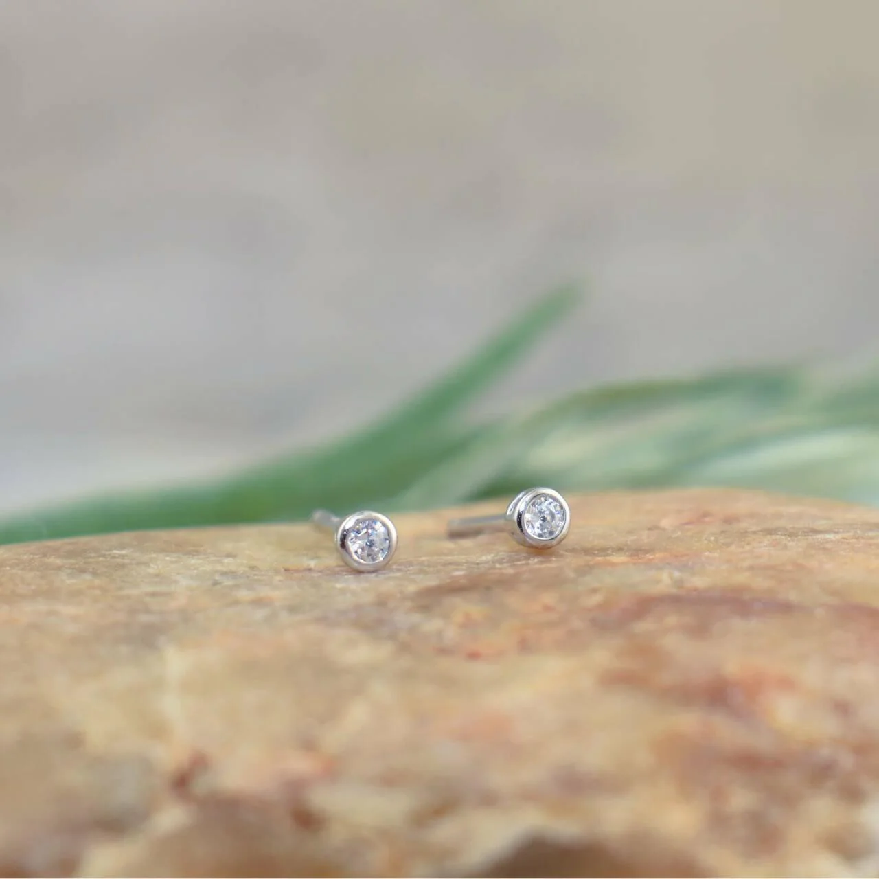 Tiny Bling Earring