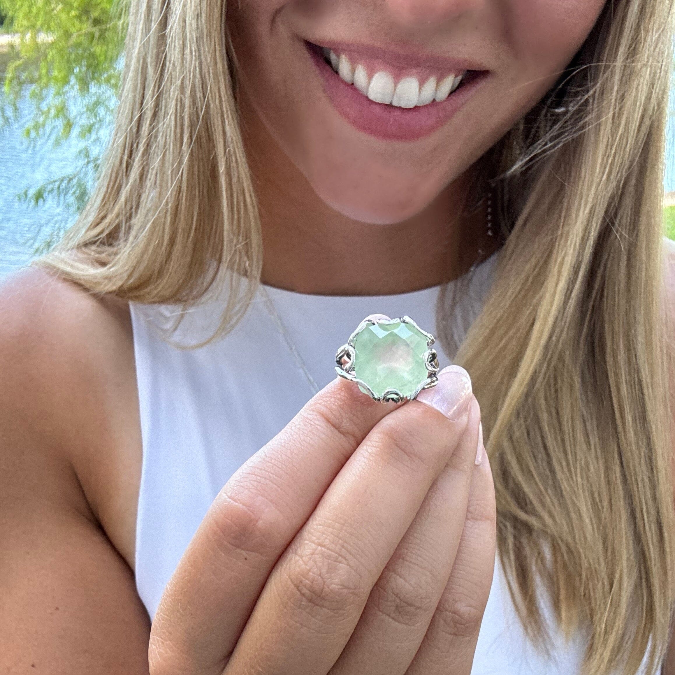 Twist Of Lime Ring - Image 4