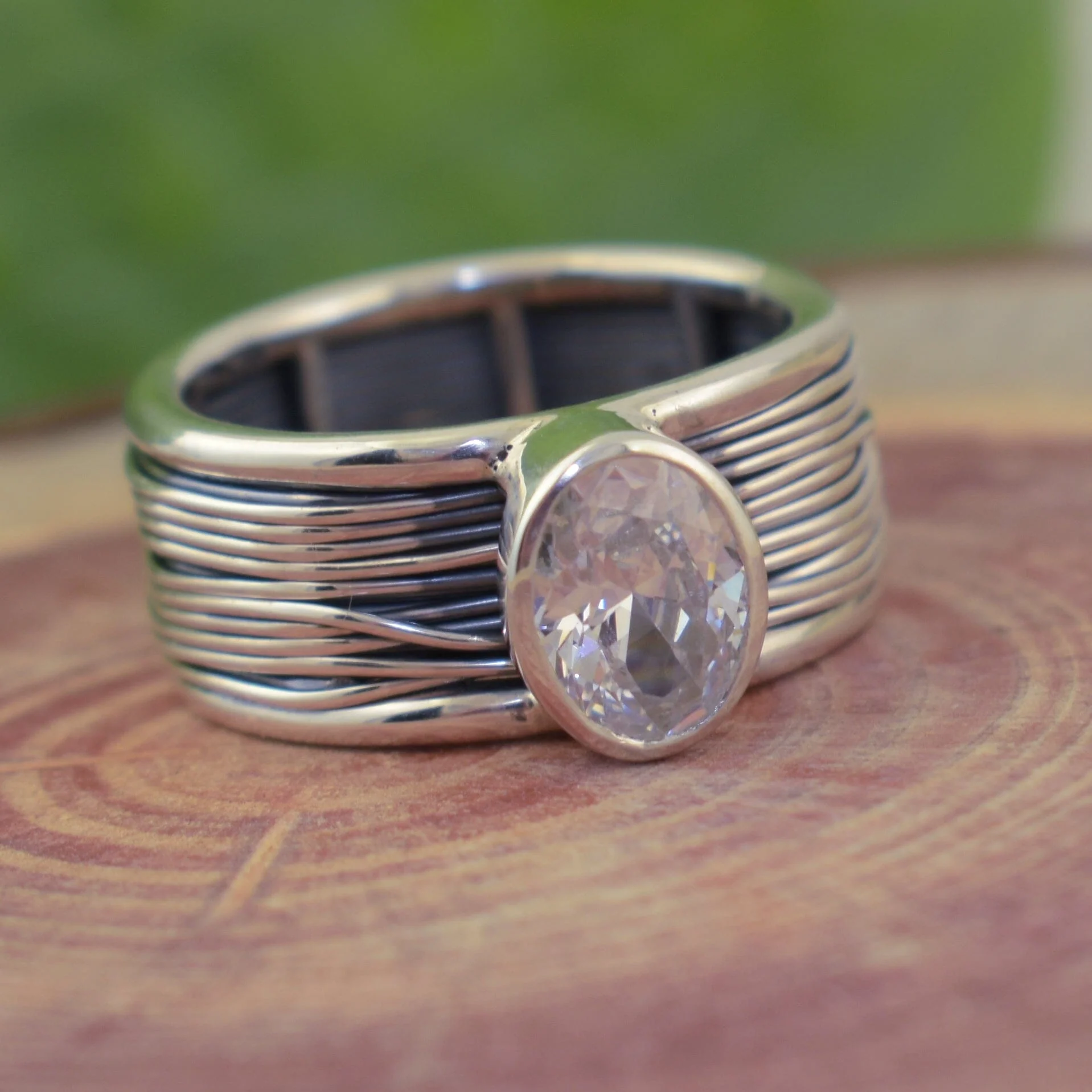 Upstage Ring