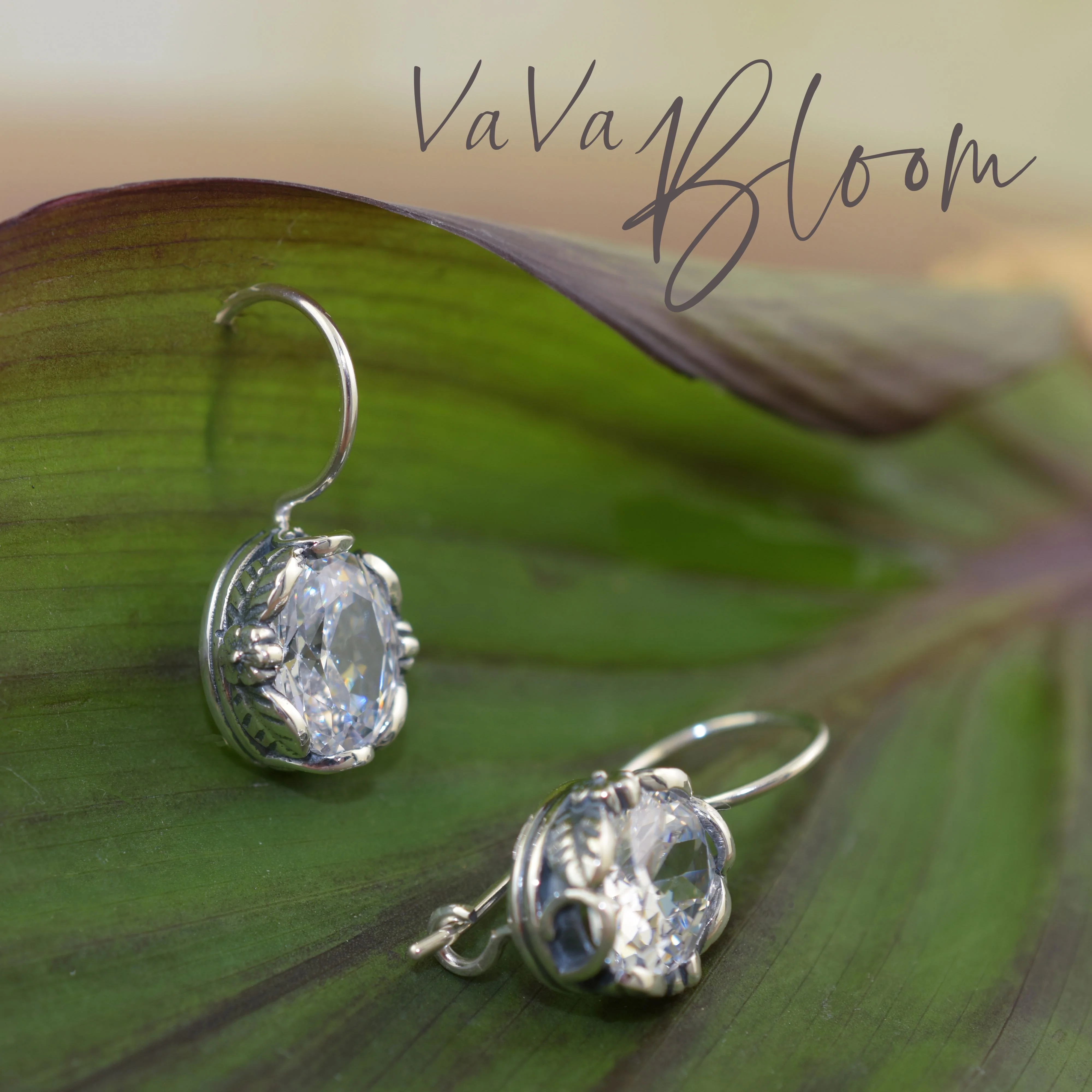 Va Va Bloom Earrings - Image 7