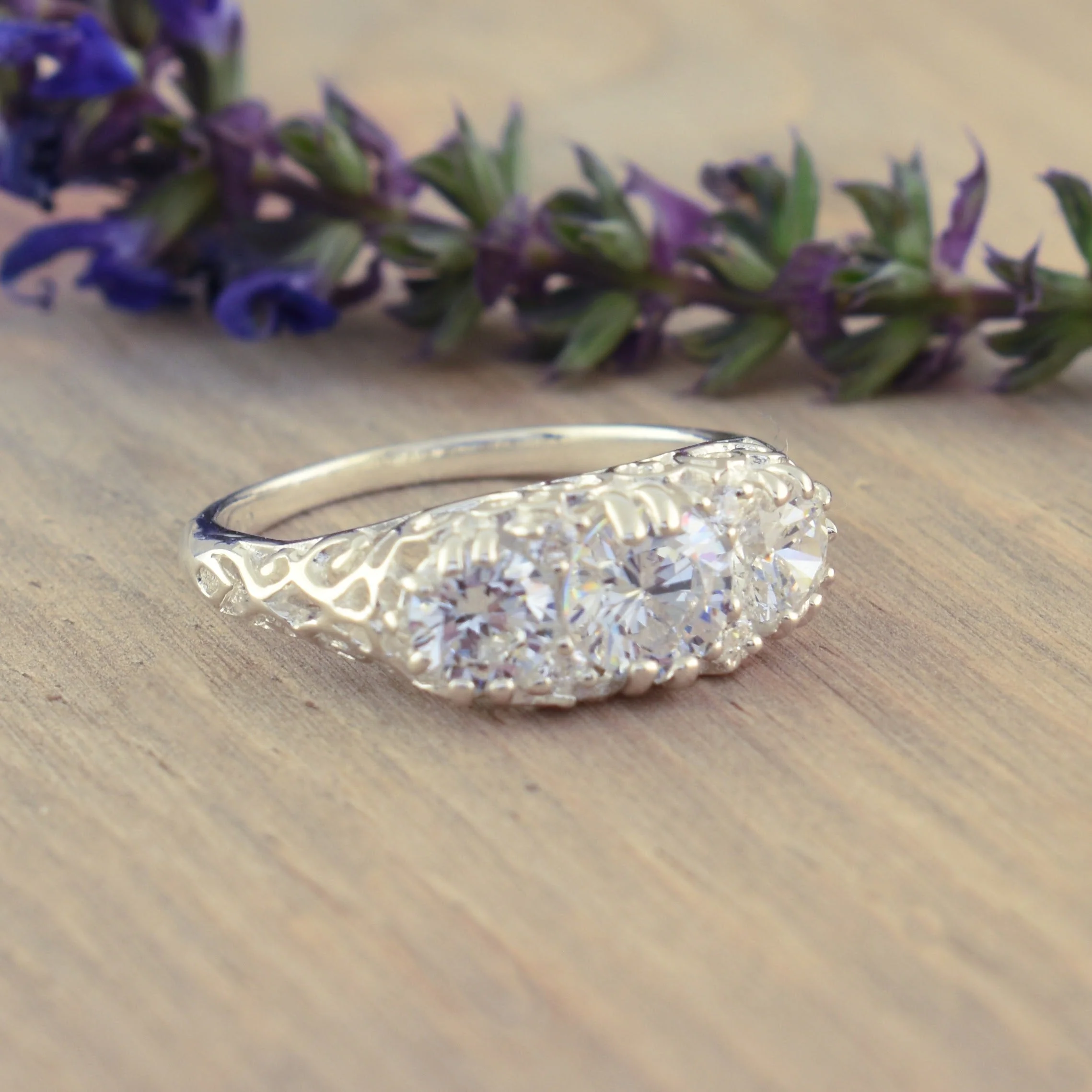 Vintage Bling Ring - Image 3