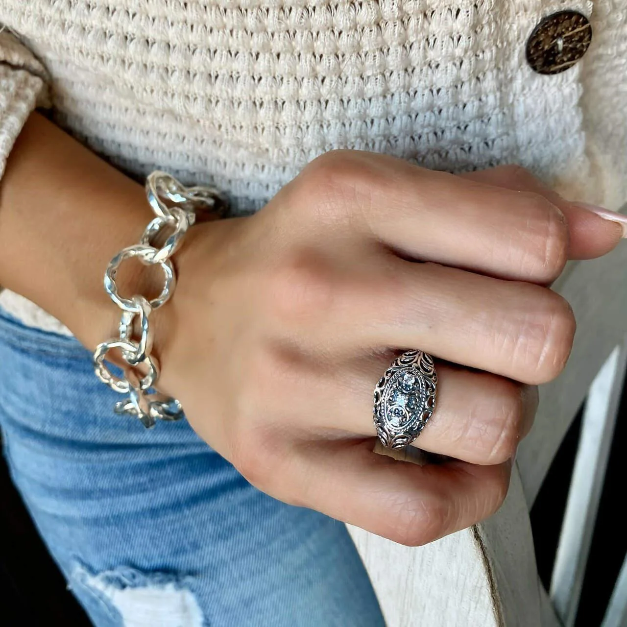 Vintage Splendor Ring - Image 4